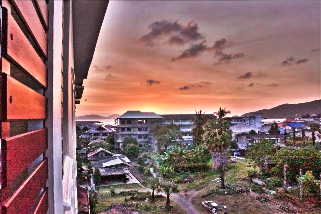 V Place Residence Songkhla Buitenkant foto